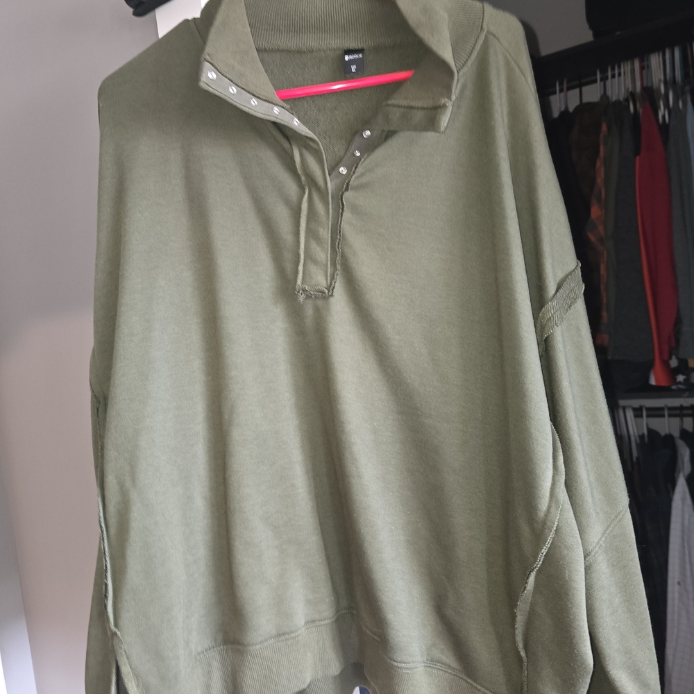 Olive Green Pullover Sweatshirt